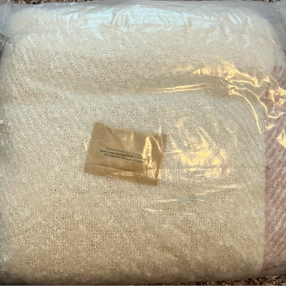 *NEW!!* Gentle Fawn Cozy Huntington Scarf - Picture 7 of 7